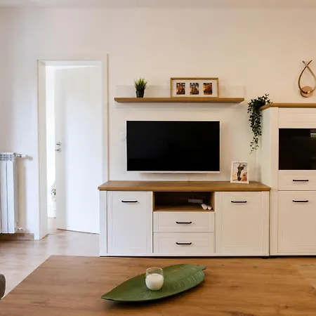 Spacious Opalchenska *