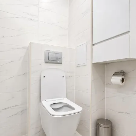 Spacious Opalchenska София