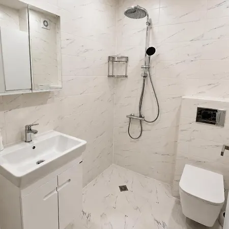 Spacious Opalchenska Апартамент София