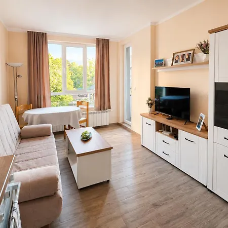 Spacious Opalchenska Апартамент *